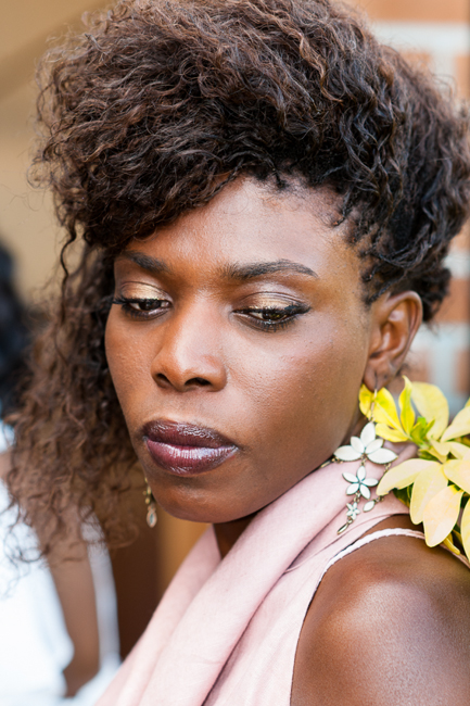 portrait non posé, traité en couleur