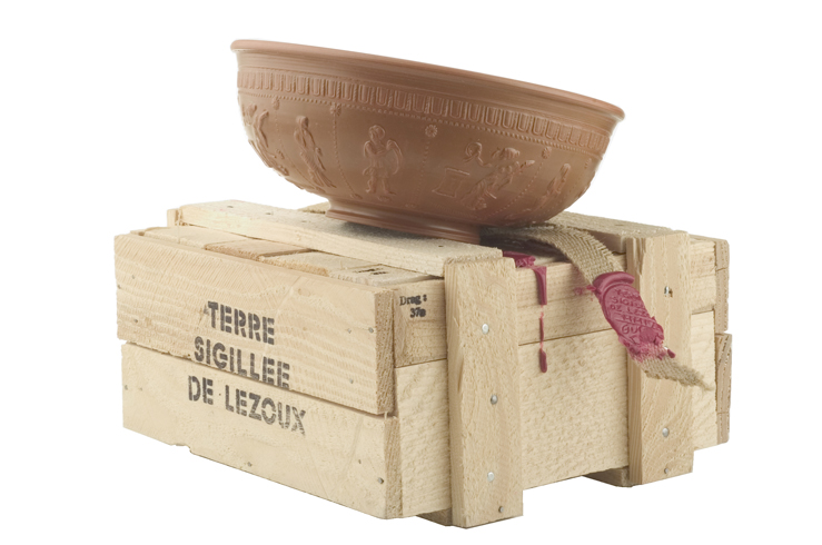 photographie d'objet antique, sigilée selon les techniques antiques au catalogue des musées nationnaux